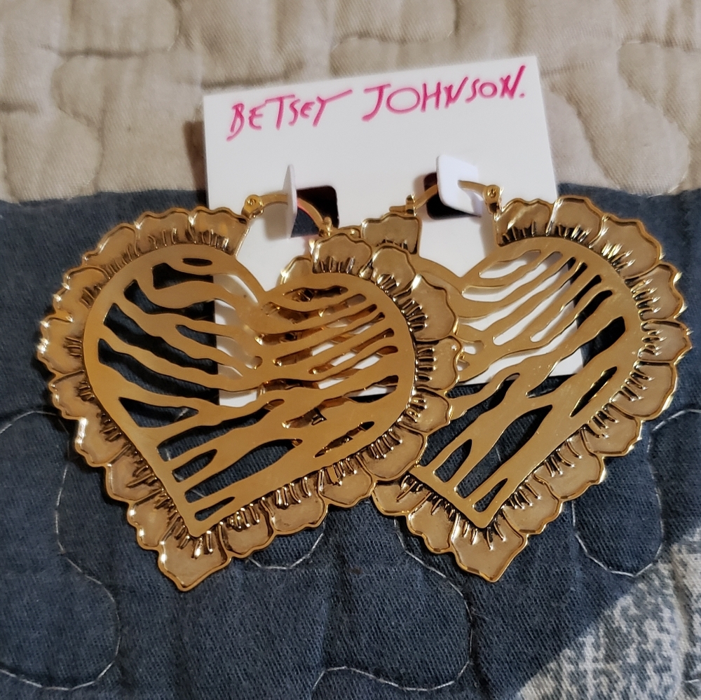 Very rare betseyJohnson earrings